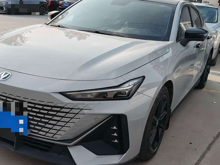 Changan UNI-V 2023 1.5T Premium