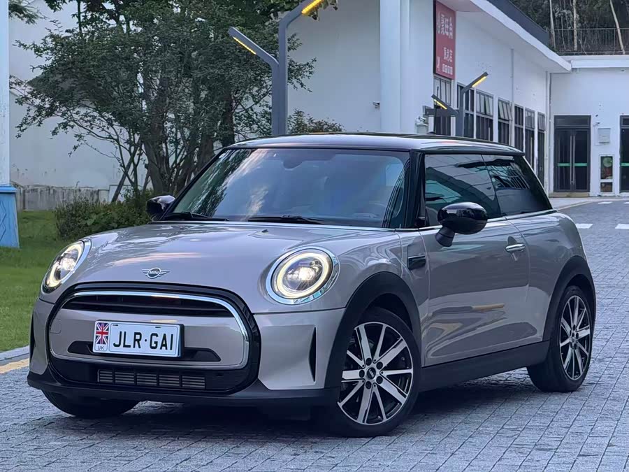 MINI 2023 1.5T COOPER Artist