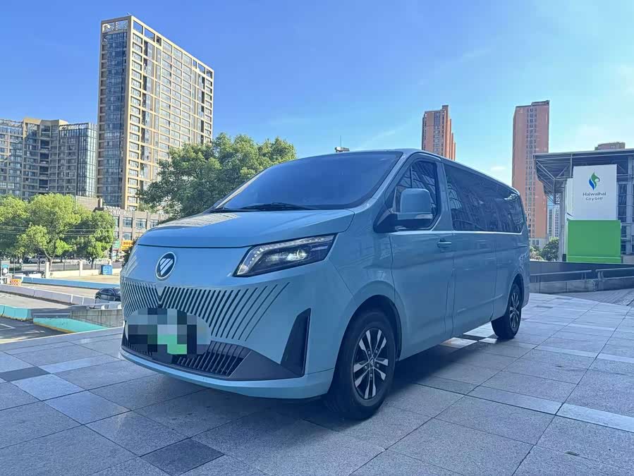 Tuyano D V New Energy 2024 Long Wheelbase Low Roof 7-Seater