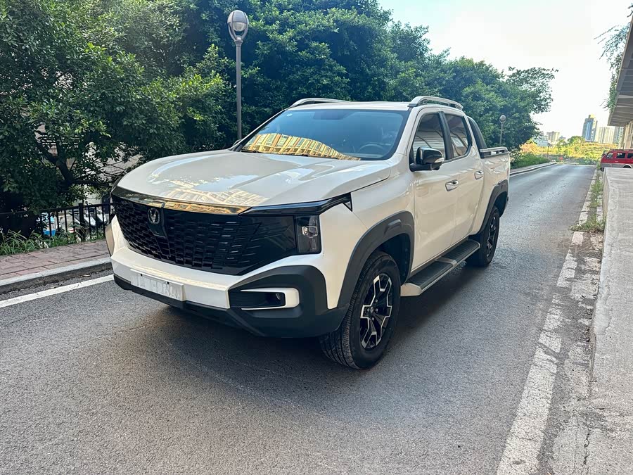 Changan Hunter 2024 Knight Edition Navigation Type Dual Motor Four-Wheel Drive Standard Box