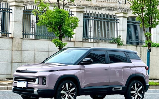 Geely ICON 2025 Linglong 1.5TD Jinxi Edition