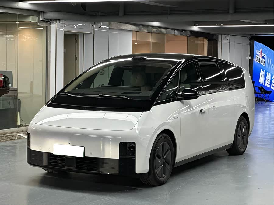 Li Auto MEGA 2025 Ultra Smart Refresh