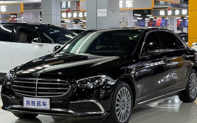 Mercedes-Benz E-Class 2023 E 300 L Fashion Edition