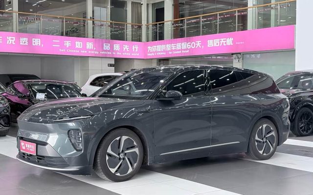 NIO ES8 2023 75kWh