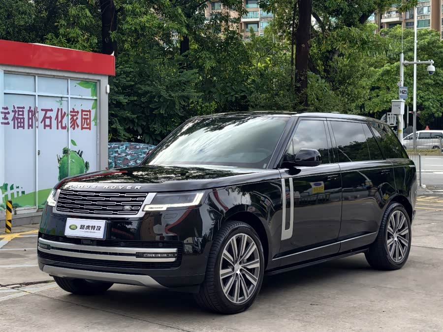Range Rover 2025 3.0 L6 400PS Long Wheelbase
