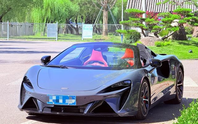 Artura 2025 3.0T Hybrid Spider