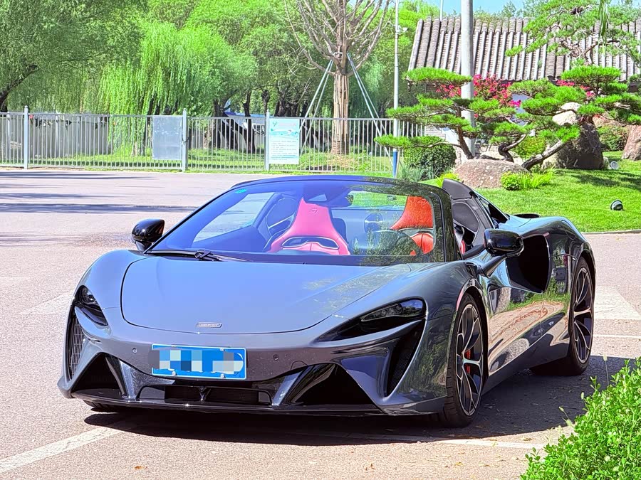 Artura 2025 3.0T Hybrid Spider