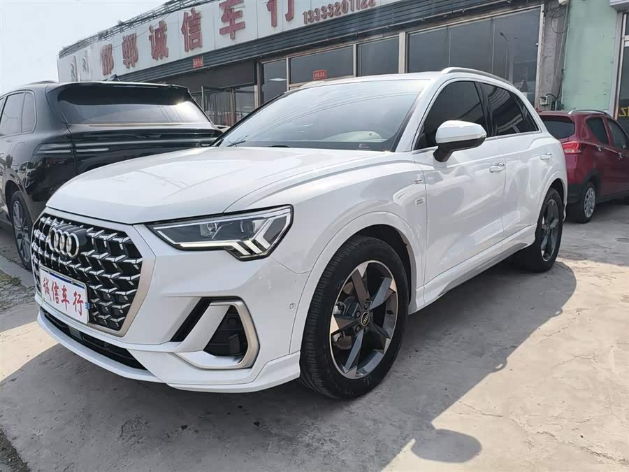 Audi Q3 2024 35 TFSI Fashion Dynamic Edition