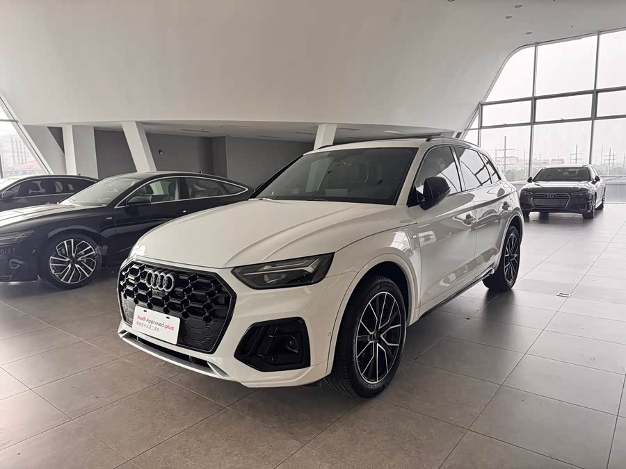 Audi Q5L 2023 45T Luxury Sport