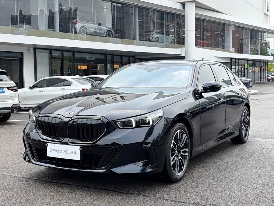 BMW 5 Series 2026 530Li Leading M Sport