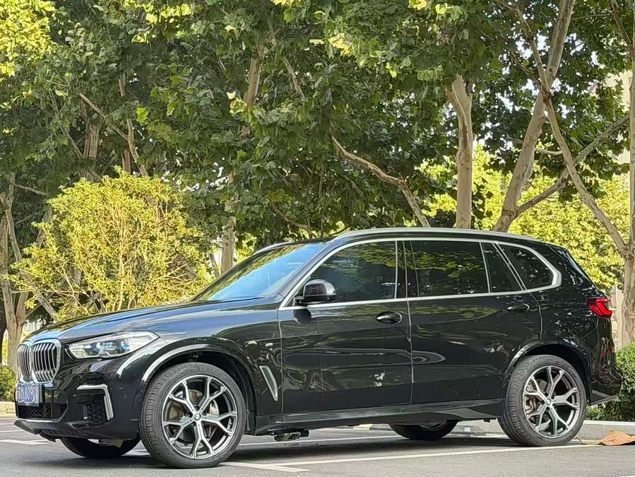 BMW X5 2022 xDrive 40Li Luxury M Sport Package