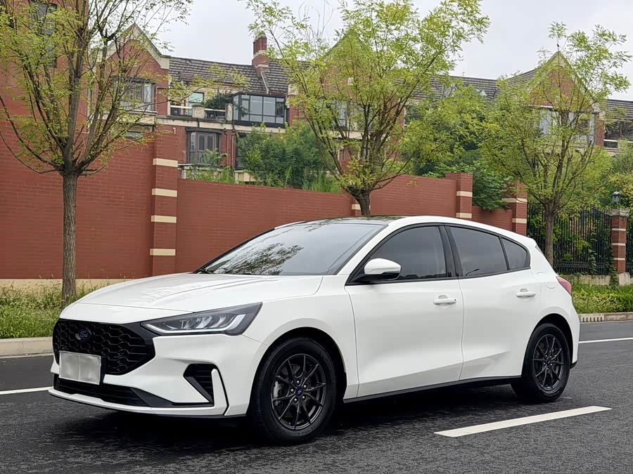 Ford 2022 2WD EcoBoost 180 Auto Racing Edition