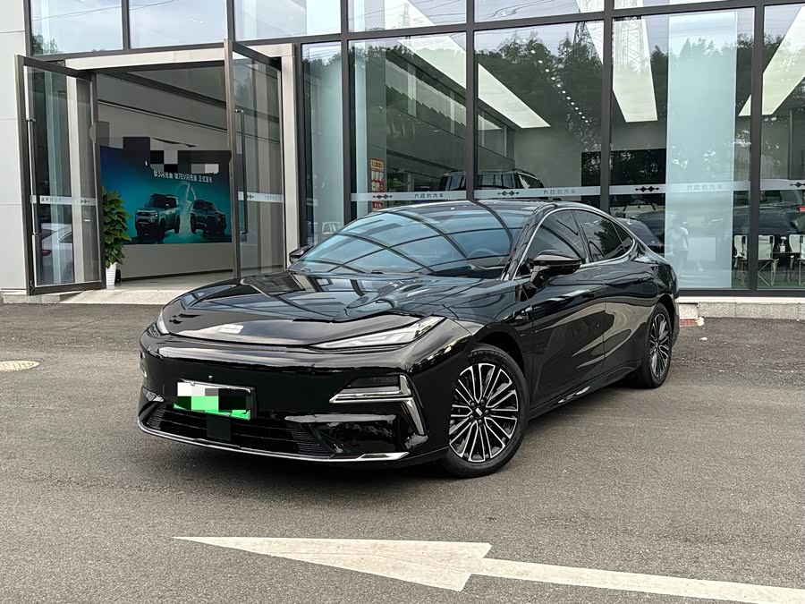 Galaxy Star 8 2025 130km EM-i Deluxe Edition