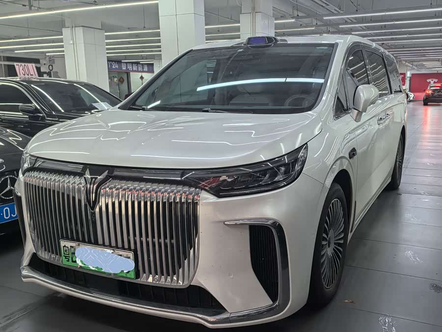 Lantu Dreamer 2025 2WD Premium Qian Kun Edition
