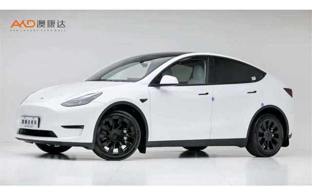 Model Y 2024 Long Range All-Wheel Drive Version