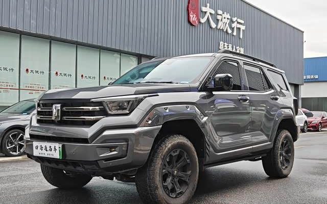 Tank 400 2024 Hi4-T Off-road
