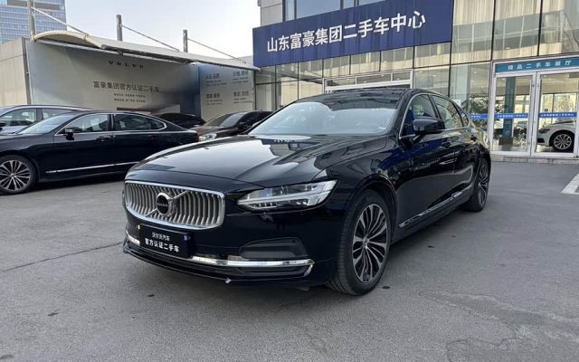 Volvo S90 2024 B5 Intelligent Luxury Edition